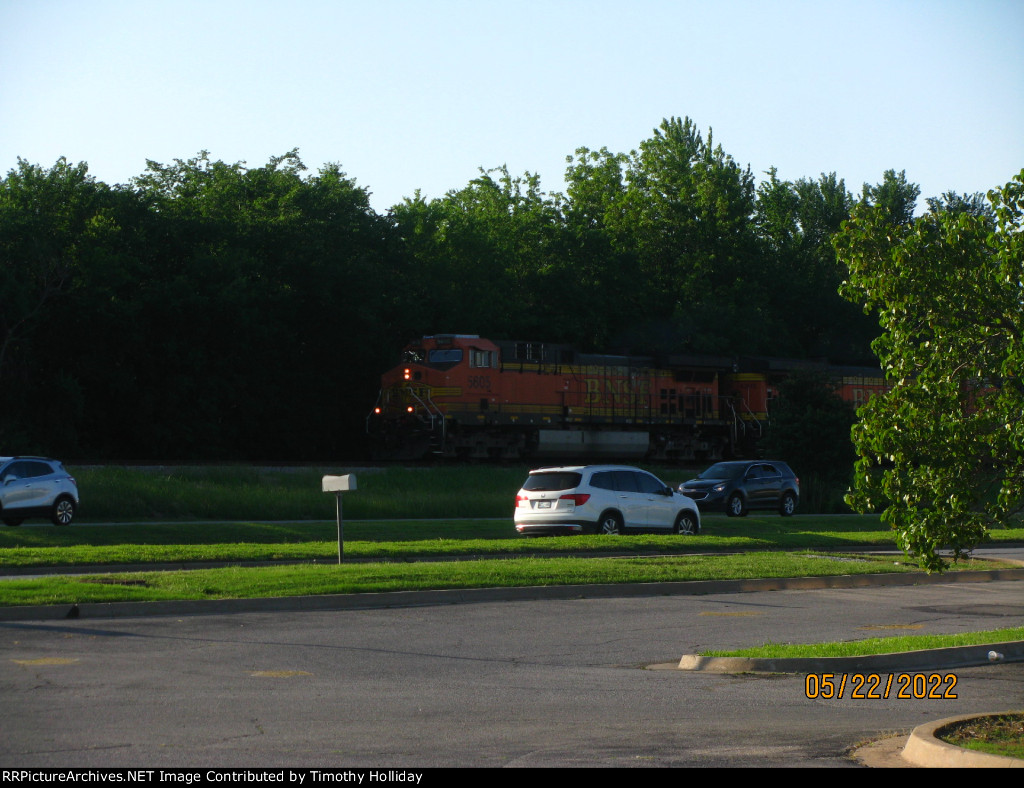 BNSF 5805